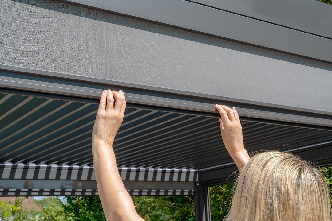 Screens & architectural glass